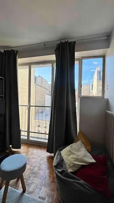 Cozy Parisian Getaway Apartment France